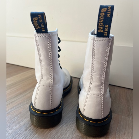 Dr.Martens Women's White leather Boots, doc martens, DOC’s, 1460 combat boots - Picture 6 of 11